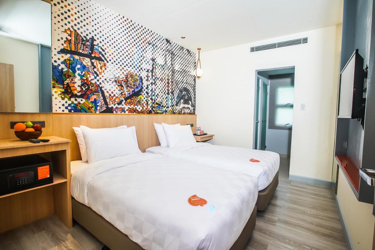 Go Hotels Plus Naga Екстер'єр фото