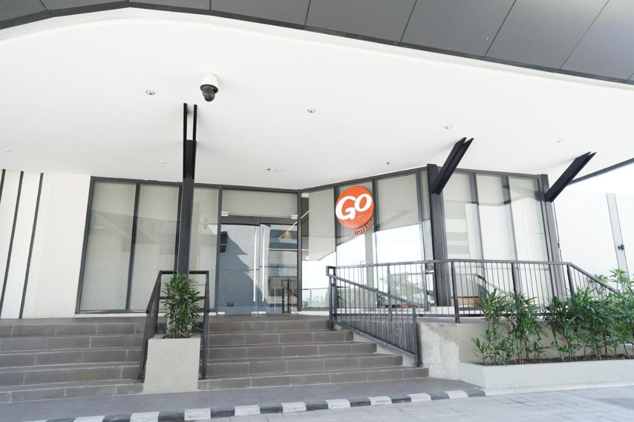 Go Hotels Plus Naga Екстер'єр фото