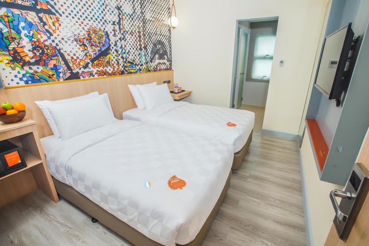 Go Hotels Plus Naga Екстер'єр фото